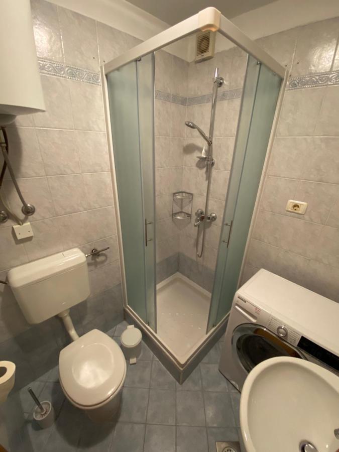 Apartment Rey Piran Bagian luar foto
